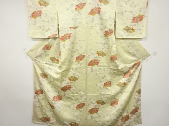 地紙に菊・橘模様小紋着物